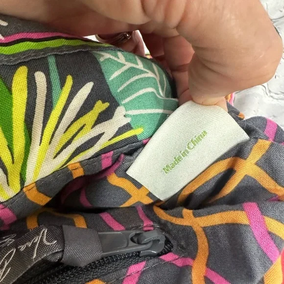 Vera Bradley Quilted Floral Shoulder/Crossbody Bag – W/ Tumbler Retired Pattern‎ - Picture 12 of 16